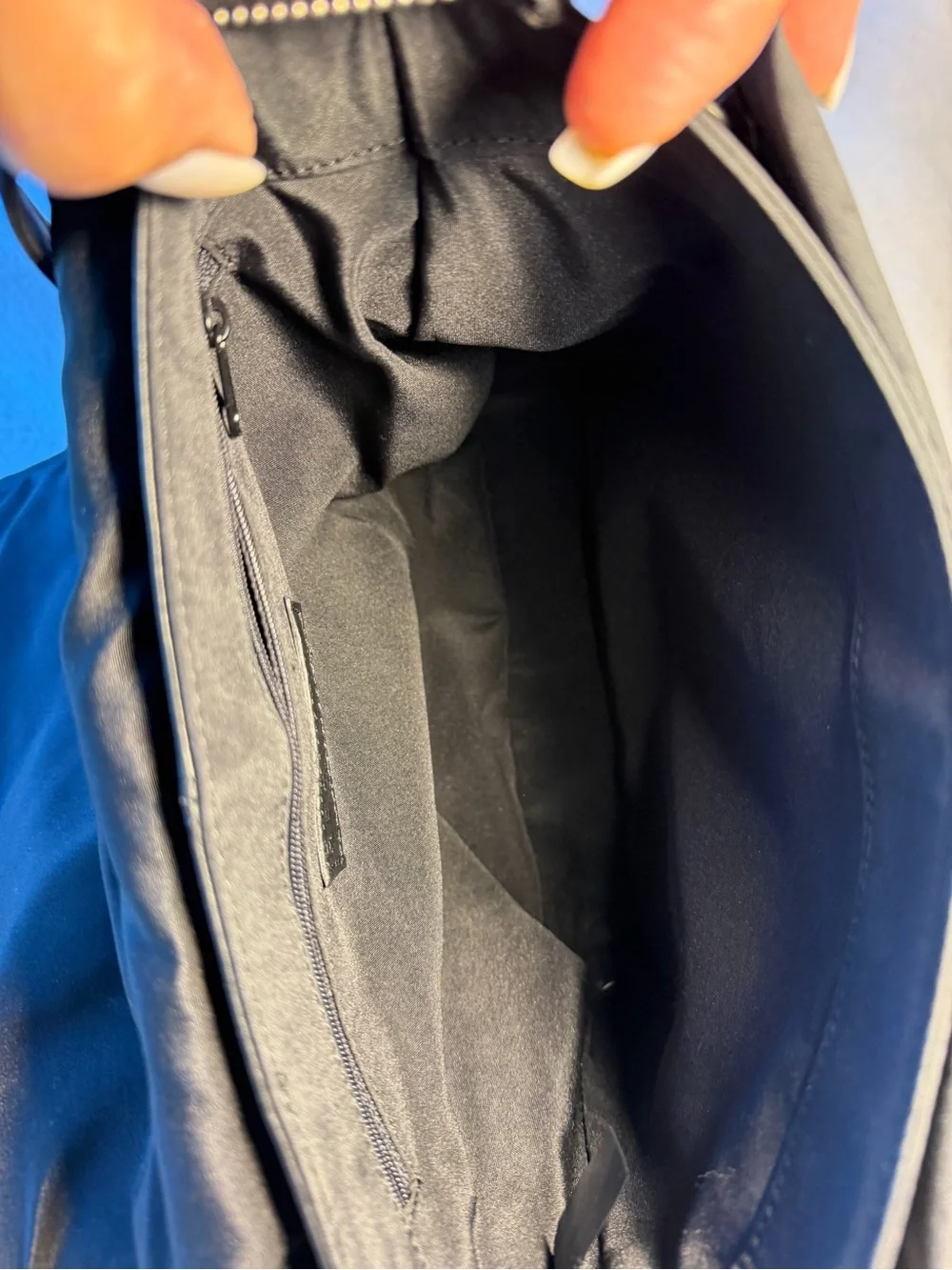 Kenneth Cole Black Leather and Nylon Shoulder / Messenger Bag